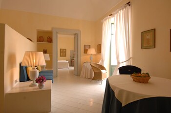 Palazzo Belmonte,Massa Lubrense>>Castellabate,4 star
