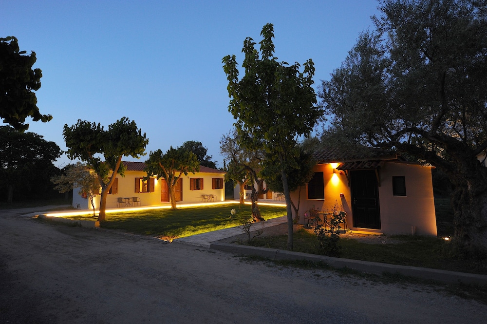 castle view bungalows
