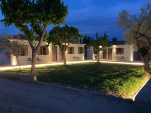 castle view bungalows