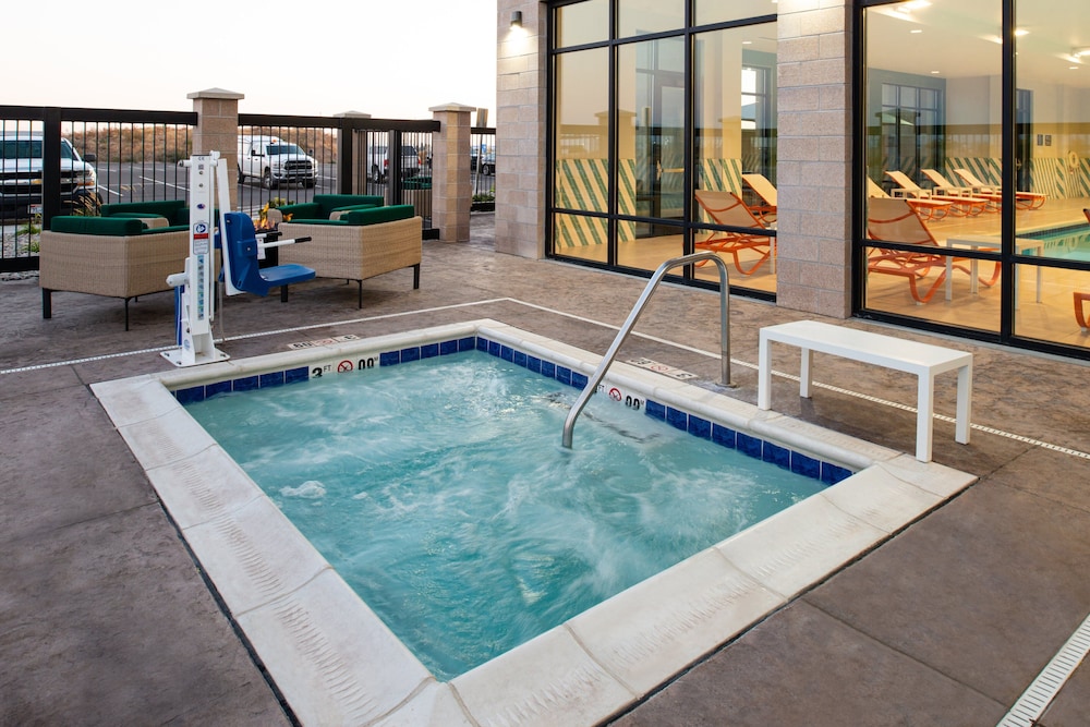 holiday inn and suites idaho falls an ihg hotel
