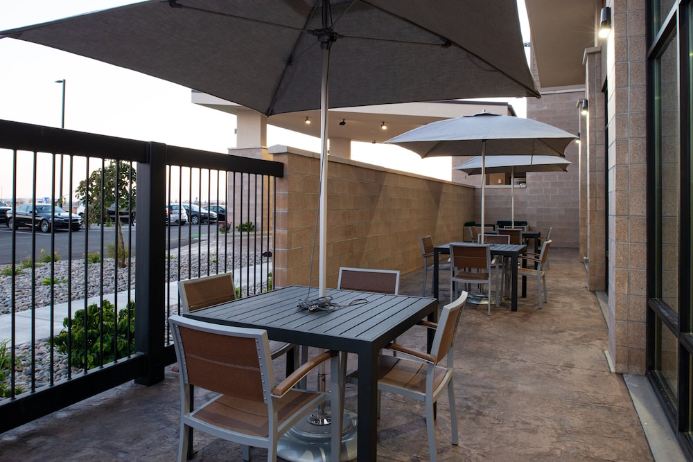 holiday inn and suites idaho falls an ihg hotel