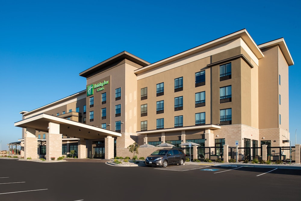 holiday inn and suites idaho falls an ihg hotel