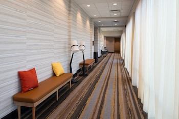 Holiday Inn & Suites Idaho Falls, An Ihg Hotel,Idaho Falls>>Idaho,3.5 star