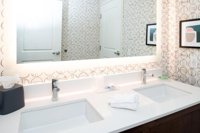 holiday inn and suites idaho falls an ihg hotel