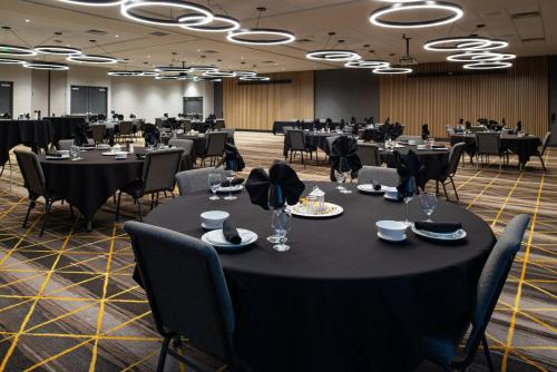 holiday inn and suites idaho falls an ihg hotel