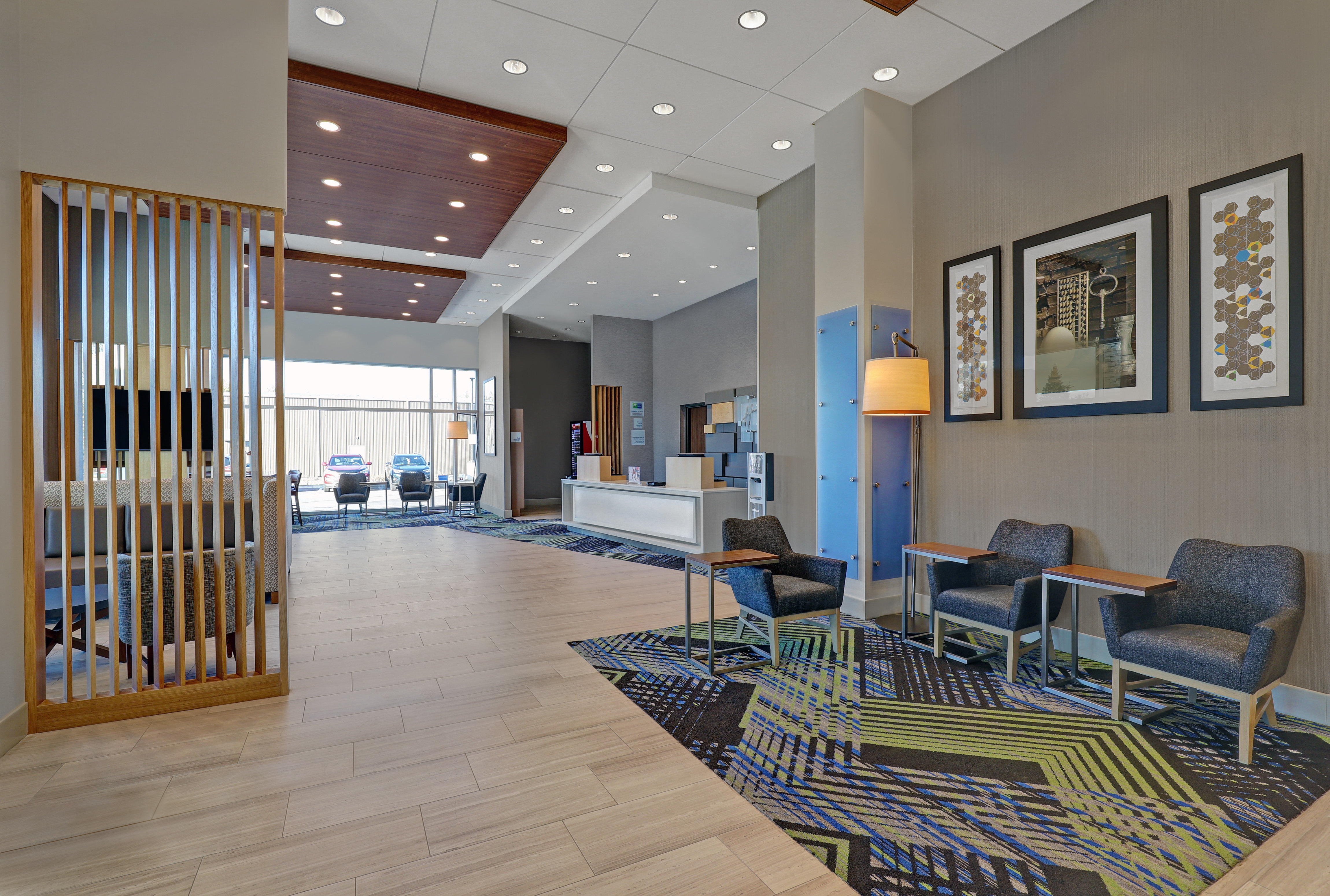 holiday inn express kingston west an ihg hotel