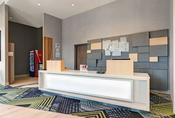 Holiday Inn Express Kingston West, An Ihg Hotel,Ontario>>Kingston,2.5 star