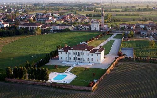 villa cornaro tourist suites