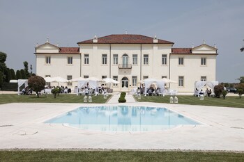 villa cornaro tourist suites