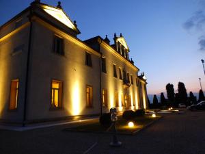 villa cornaro tourist suites