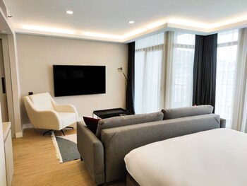 sarar otel kizilcikli