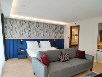 sarar otel kizilcikli