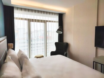 sarar otel kizilcikli