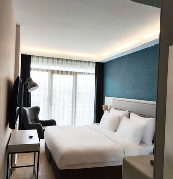 sarar otel kizilcikli