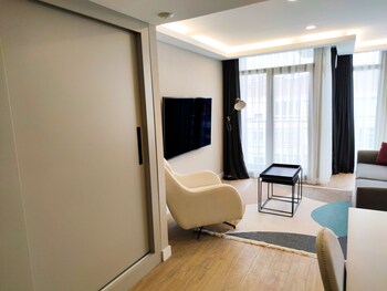 sarar otel kizilcikli