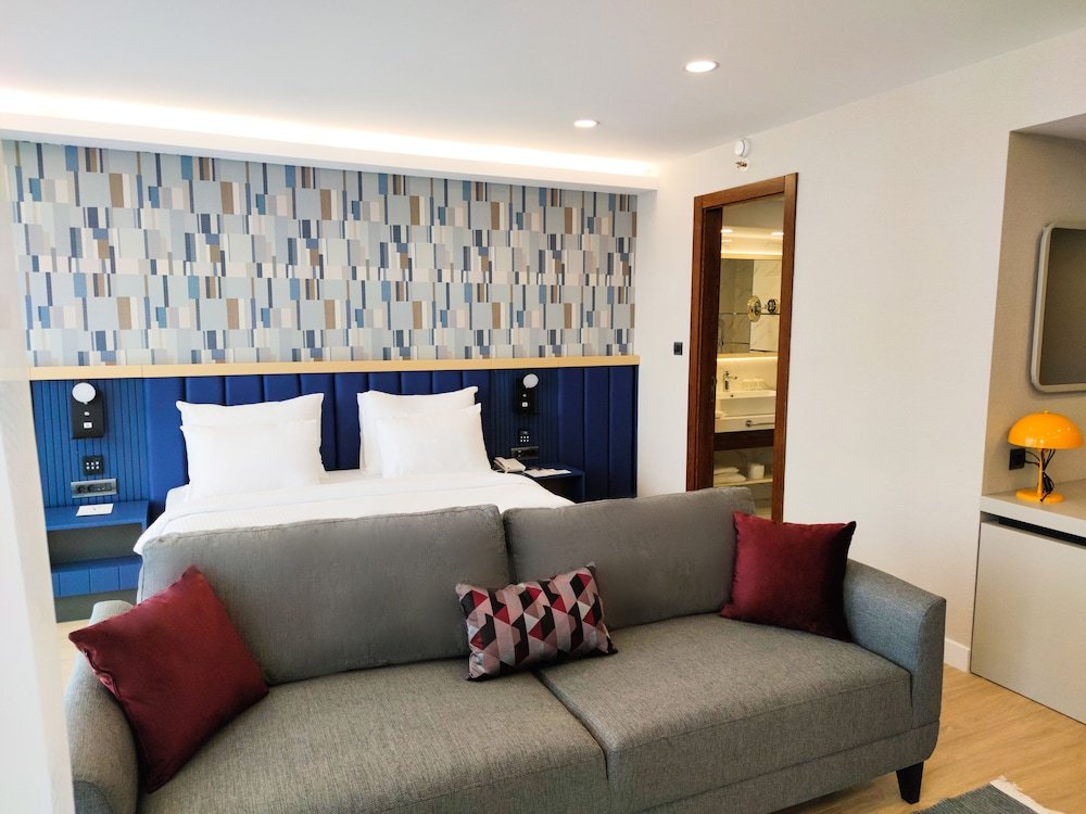 sarar otel kizilcikli