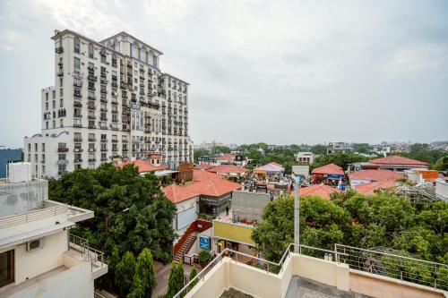 Galleria Inn,4308 Dlf Phase 4 Near Galleria Market Gurugram 122002 Haryana,3 star