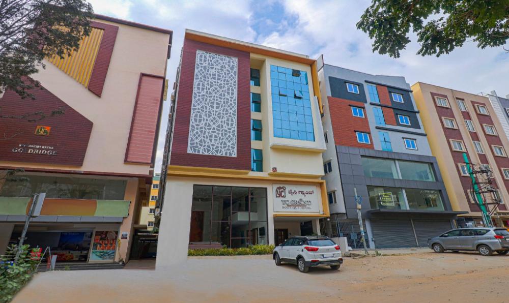 treebo yc grand boutique electronic city