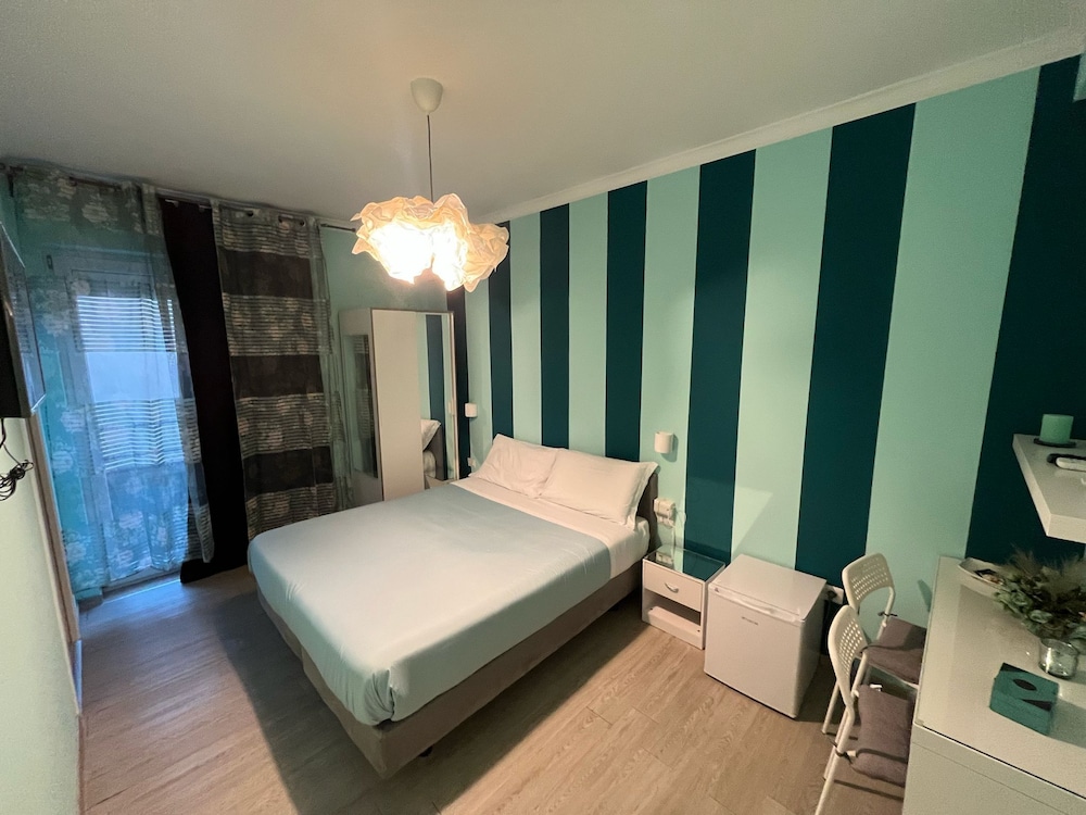 f rooms
