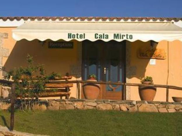 hotel cala mirto