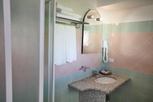 hotel cala mirto