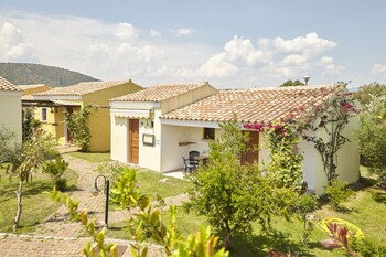 hotel cala mirto