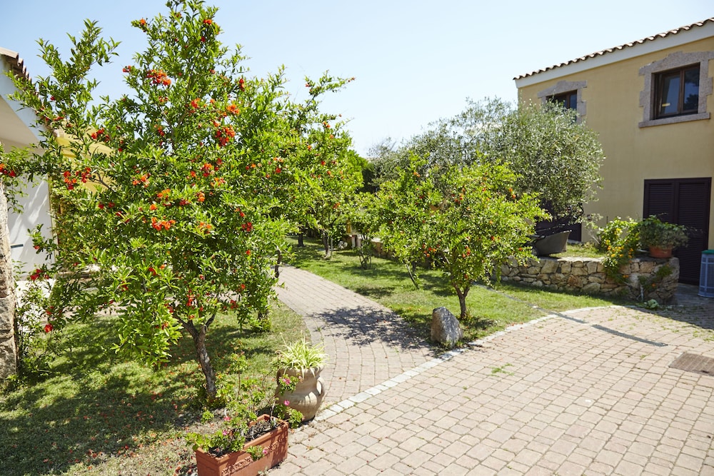 hotel cala mirto