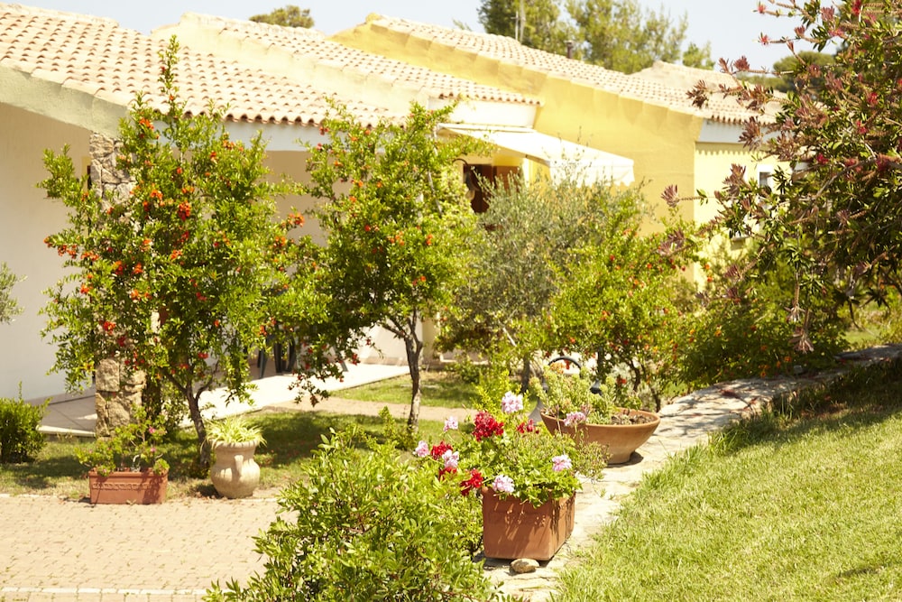 hotel cala mirto