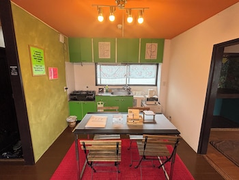 777 takamatsu guest house