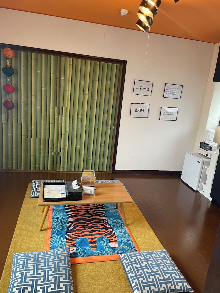 777 takamatsu guest house