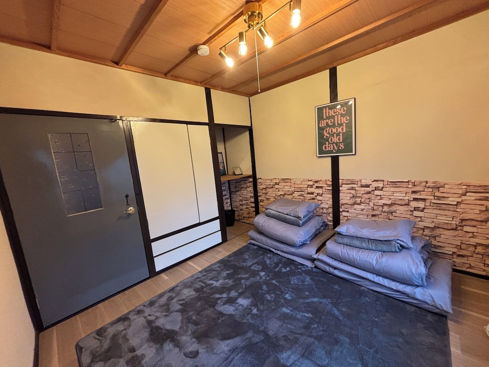 777 takamatsu guest house