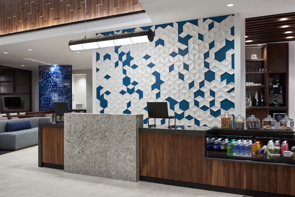 hyatt place evansville