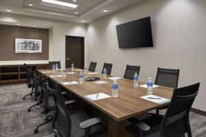 hyatt place evansville