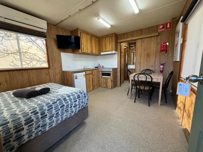acacia caravan park