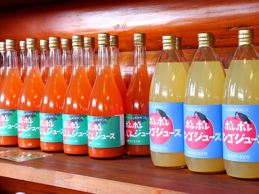 guest house pole pole