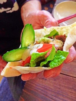 guest house pole pole