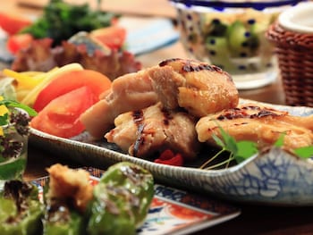 guest house pole pole