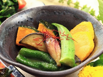 guest house pole pole