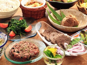 guest house pole pole