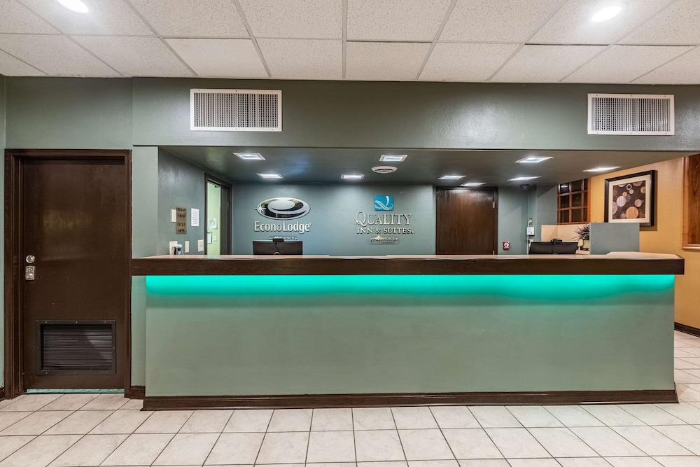 quality inn suites northside