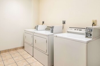 quality inn suites northside
