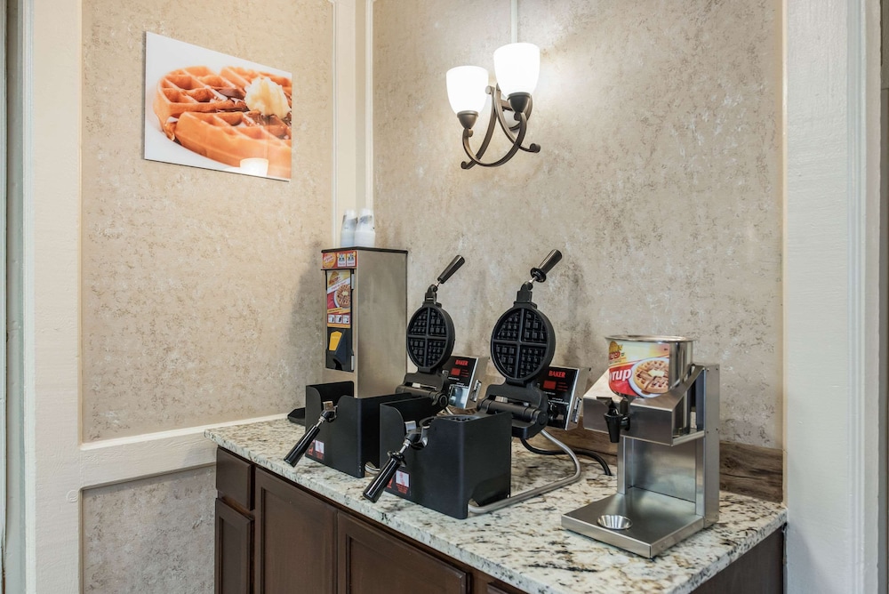 quality inn suites northside