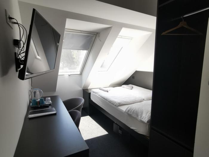 cha cha rooms
