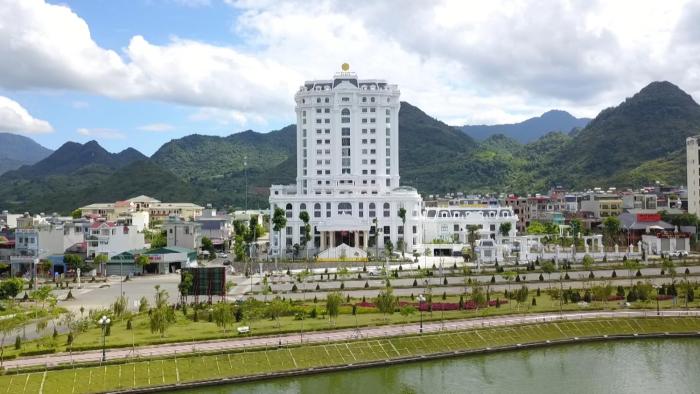 hoang nham luxury hotel