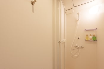 andand hostel minamisenju