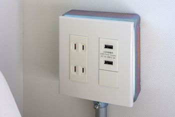 andand hostel minamisenju