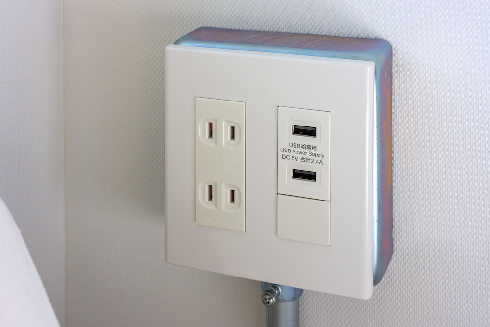 andand hostel minamisenju