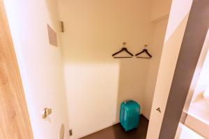 andand hostel minamisenju