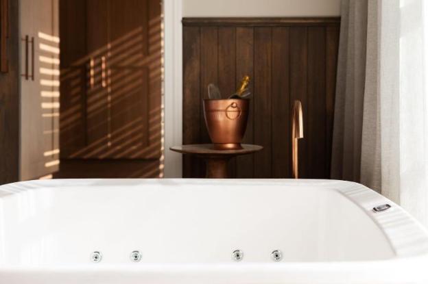 brokenback views country estate