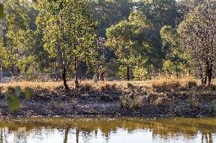 brokenback views country estate